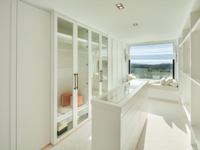5 Bedrooms Villa in Nueva Andalucía