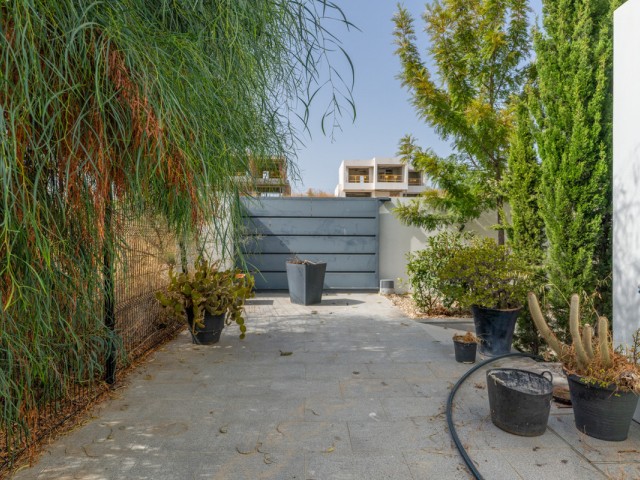 3 Soveroms Villa i New Golden Mile