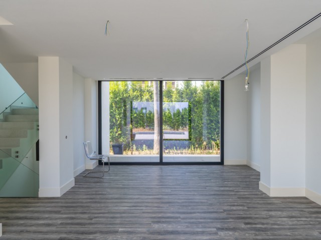 3 Soveroms Villa i New Golden Mile