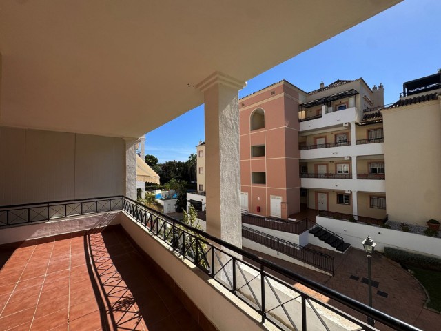 Apartamento con 2 Dormitorios  en Las Brisas