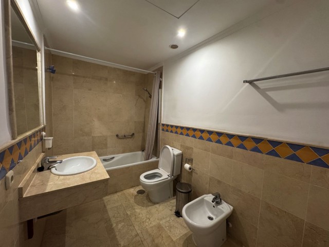 Apartamento con 2 Dormitorios  en Las Brisas