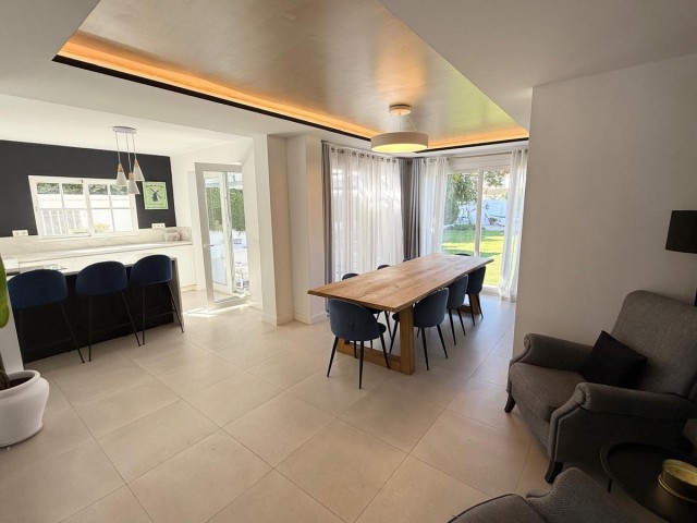 5 Bedrooms Villa in Sotogrande