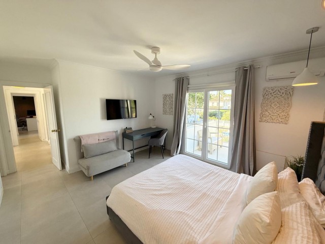 5 Bedrooms Villa in Sotogrande