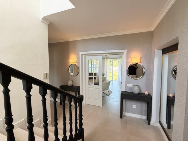 5 Bedrooms Villa in Sotogrande