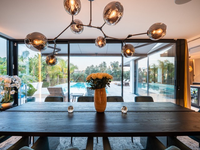 5 Bedrooms Villa in Nueva Andalucía