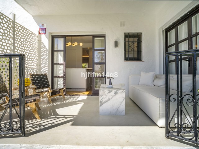 3 Bedrooms Apartment in Nueva Andalucía