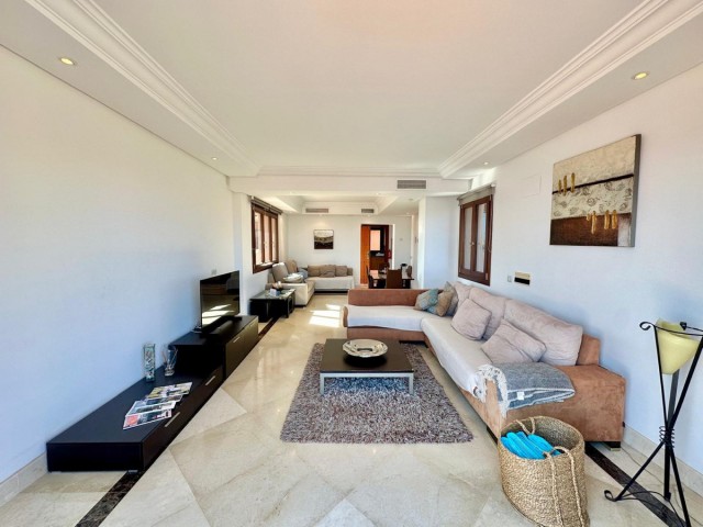 Penthouse in Estepona