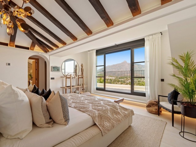 6 Bedrooms Villa in Nueva Andalucía