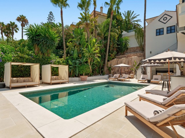 6 Bedrooms Villa in Nueva Andalucía