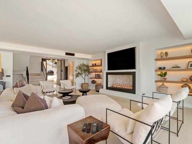 6 Bedrooms Villa in Nueva Andalucía
