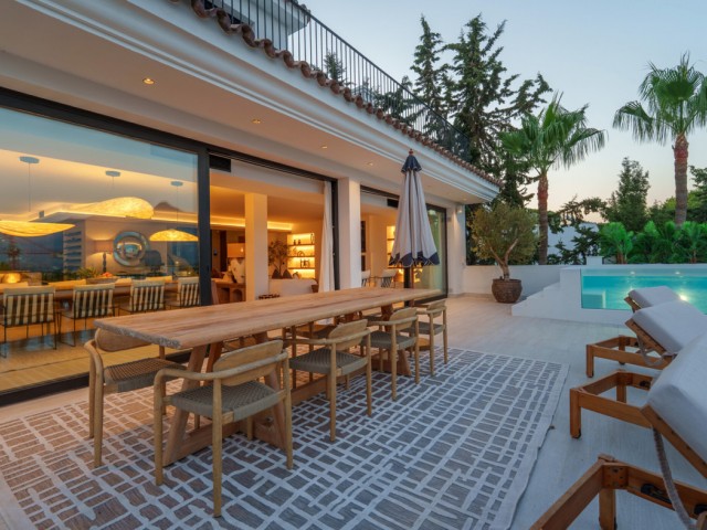 6 Bedrooms Villa in Nueva Andalucía