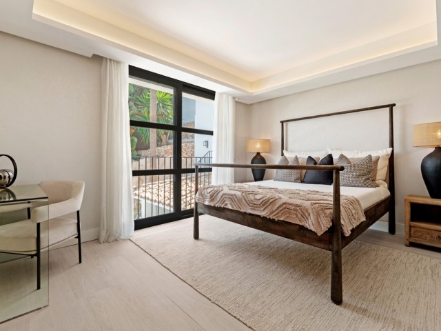 6 Bedrooms Villa in Nueva Andalucía