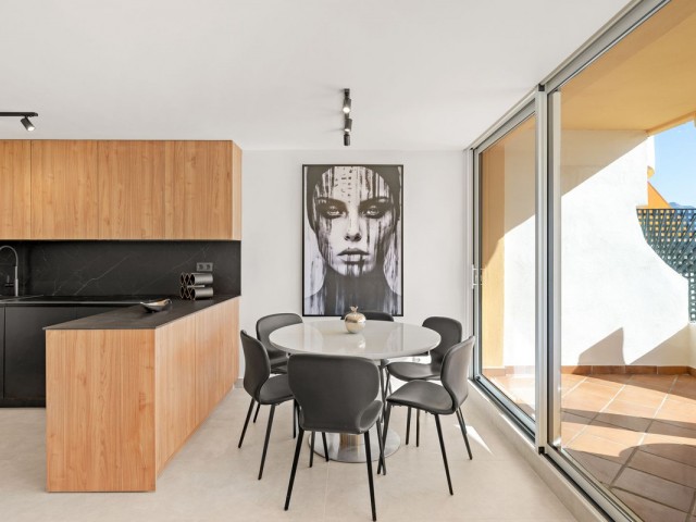 3 Bedrooms Apartment in Nueva Andalucía