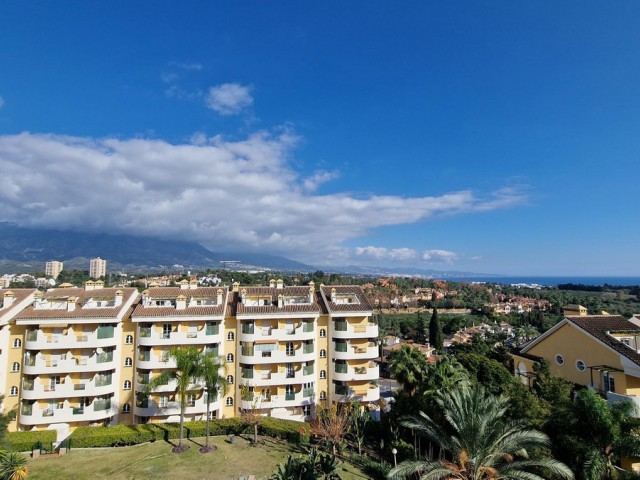 3 Bedrooms Apartment in Nueva Andalucía