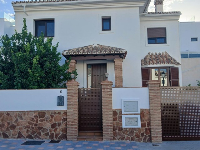 Villa, Los Pacos, R5171671