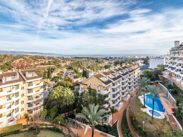 3 Bedrooms Apartment in Nueva Andalucía