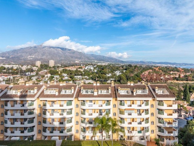 3 Bedrooms Apartment in Nueva Andalucía