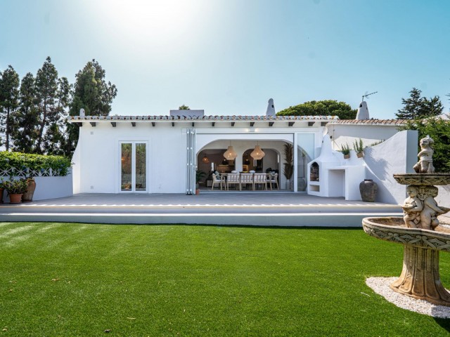 4 Bedrooms Townhouse in El Chaparral