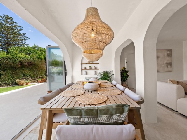 4 Bedrooms Townhouse in El Chaparral