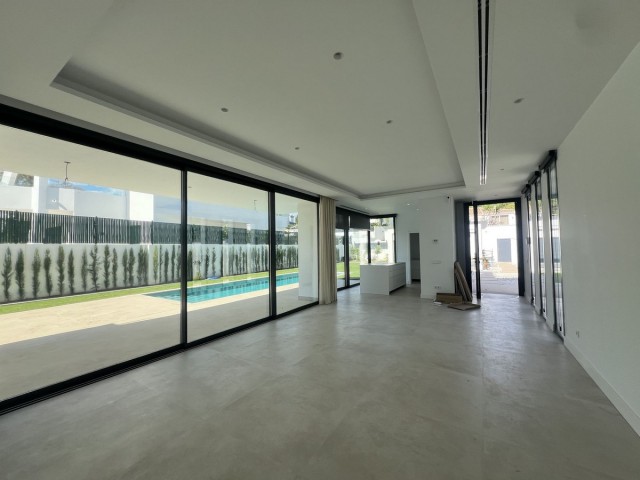 5 Slaapkamer Villa in Atalaya