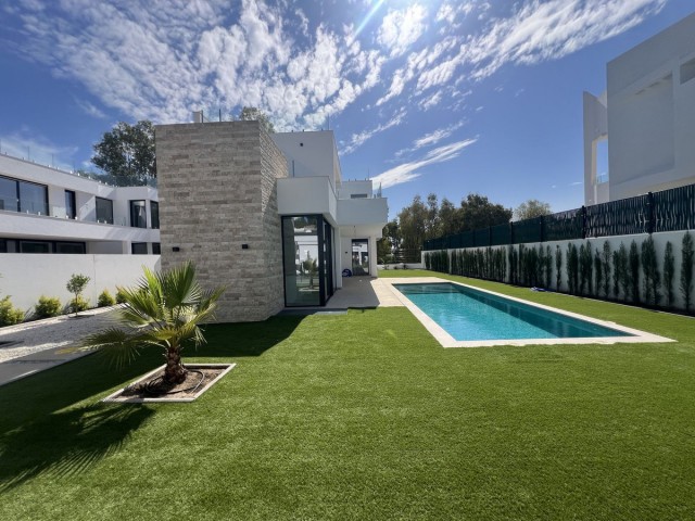 5 Slaapkamer Villa in Atalaya