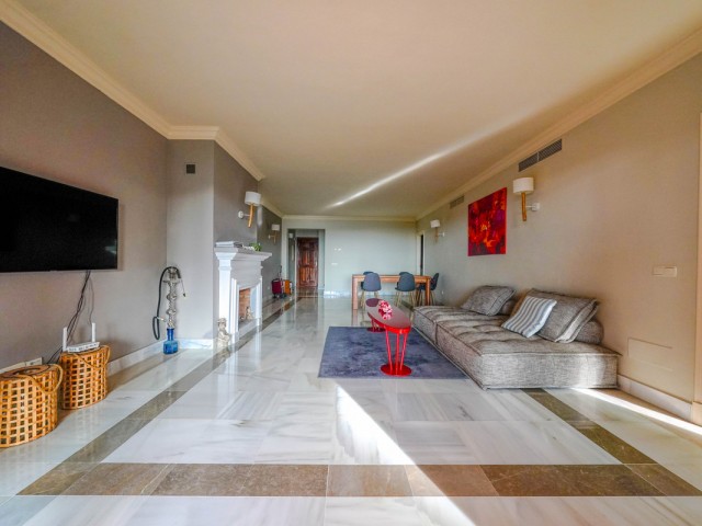 Huoneisto, Monte Halcones, R5018131