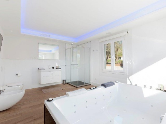 6 Sovrums Villa i Sierra Blanca