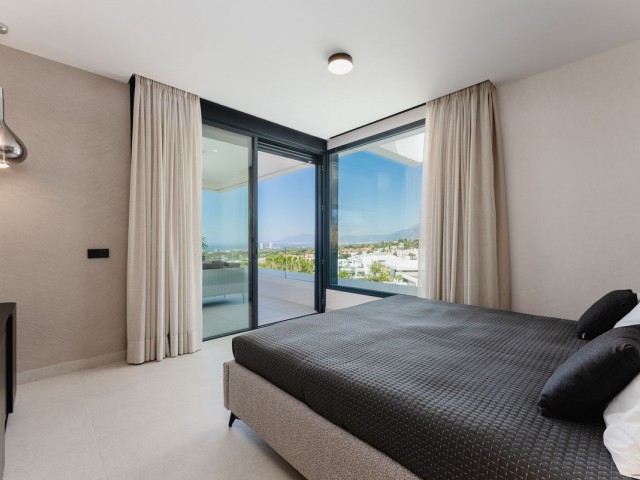 4 Bedrooms Apartment in Cabopino