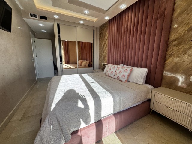 2 Bedrooms Apartment in Benahavís