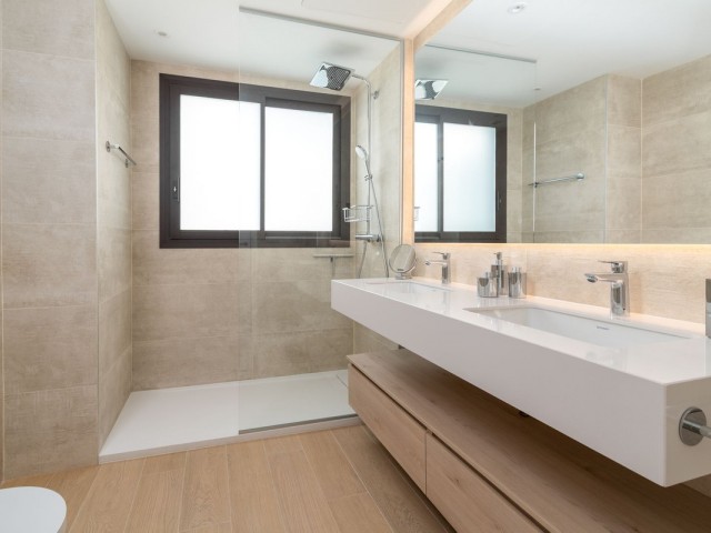 Villa con 4 Dormitorios  en Santa Clara