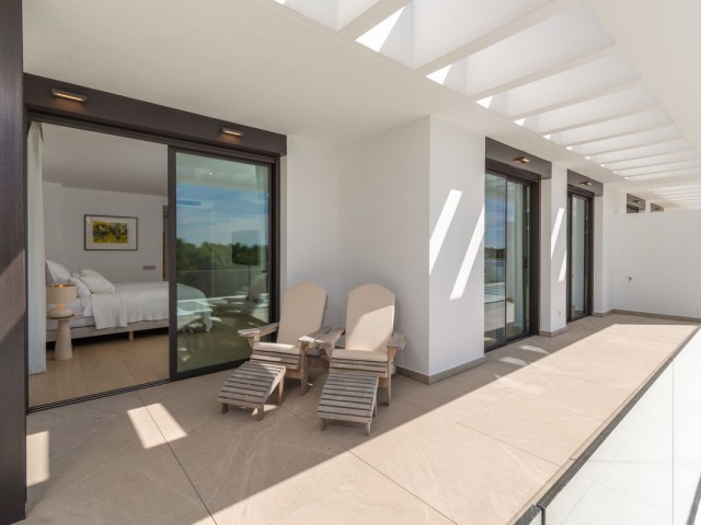 Villa con 4 Dormitorios  en Santa Clara