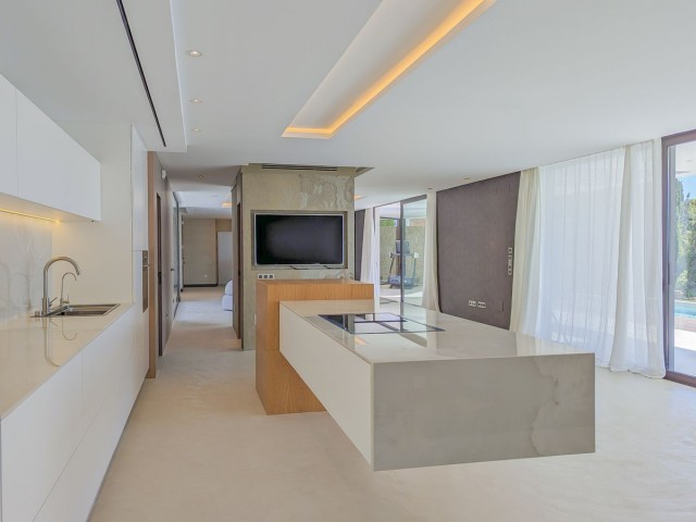 3 Bedrooms Villa in Benalmadena