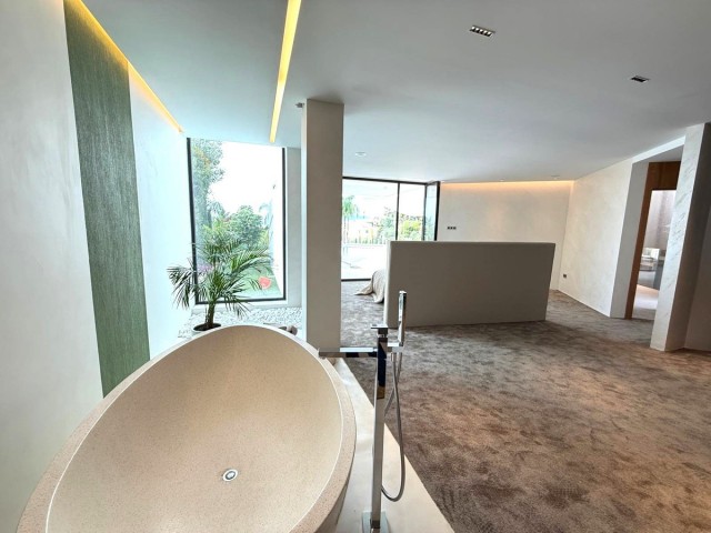 3 Bedrooms Villa in Benalmadena