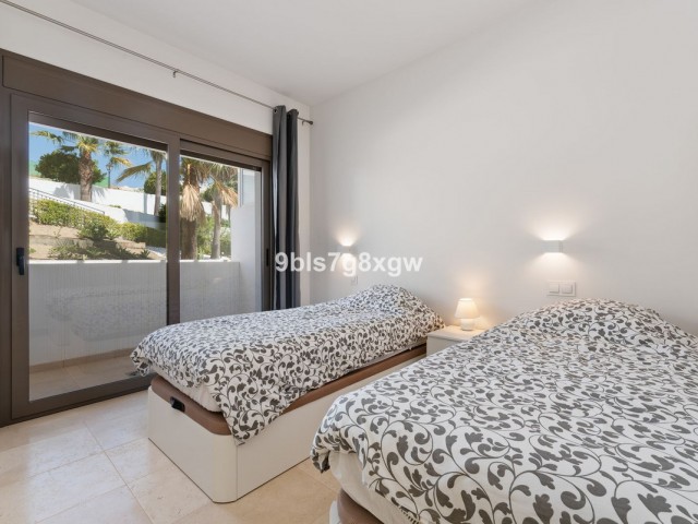 2 Makuuhuoneen Huoneisto Casares Playa