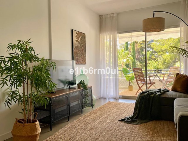 1 Bedrooms Apartment in The Golden Mile
