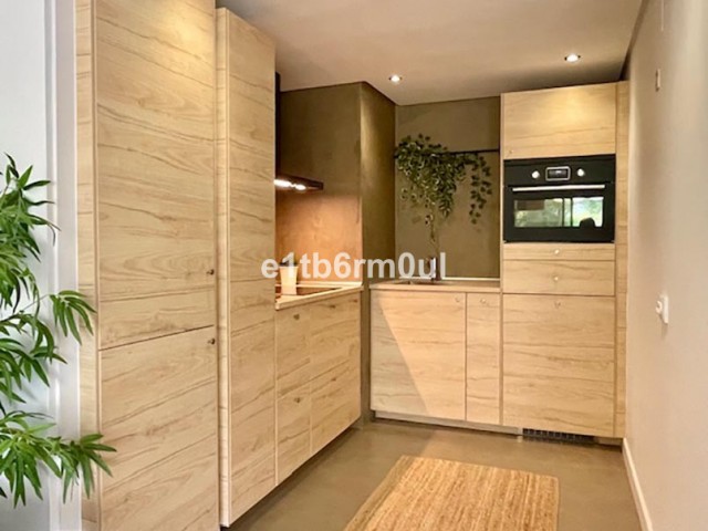 1 Bedrooms Apartment in The Golden Mile