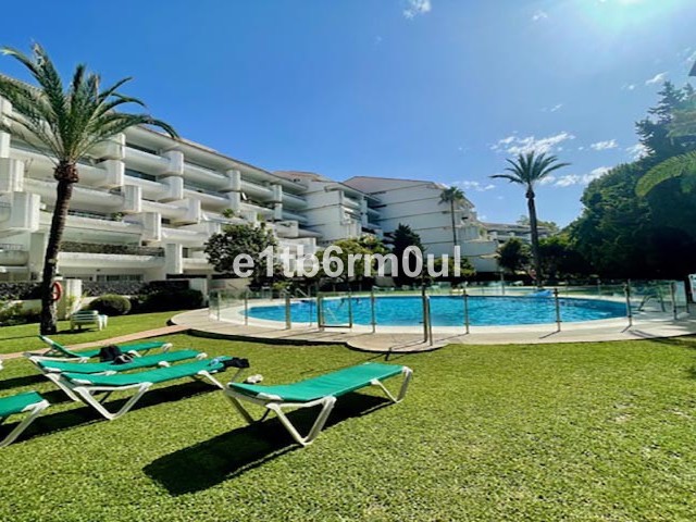 1 Bedrooms Apartment in The Golden Mile