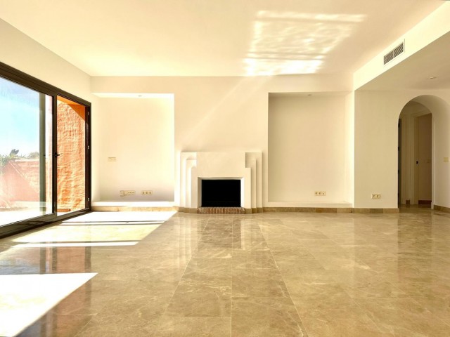 Penthouse in La Duquesa