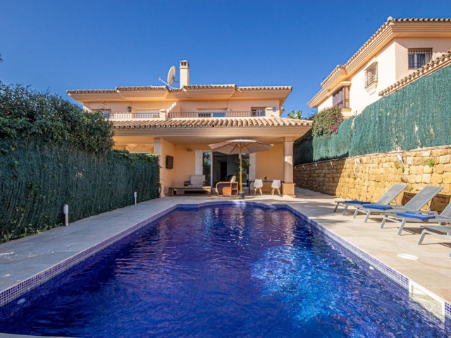 4 Makuuhuoneen Huvila Riviera del Sol