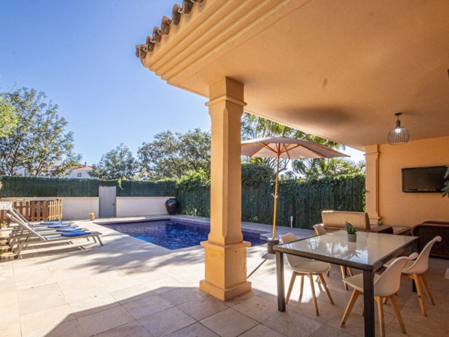 4 Slaapkamer Villa in Riviera del Sol