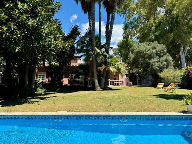 6 Bedrooms Villa in San Pedro de Alcántara