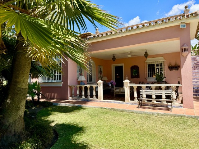 6 Bedrooms Villa in San Pedro de Alcántara