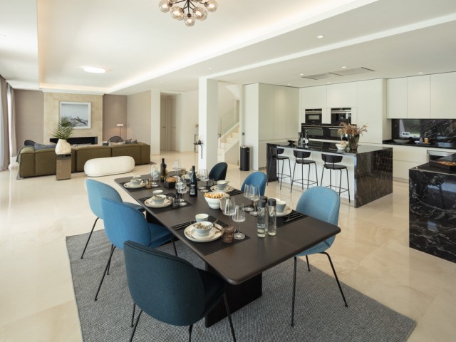 5 Schlafzimmer Villa in Nueva Andalucía