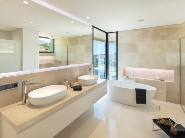 5 Schlafzimmer Villa in Nueva Andalucía