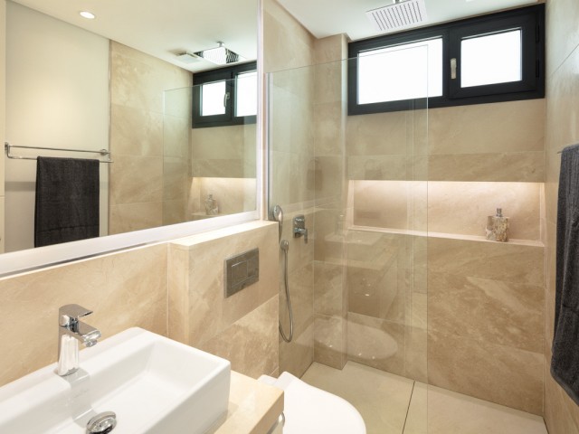 5 Schlafzimmer Villa in Nueva Andalucía