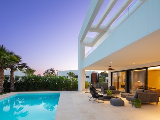 5 Schlafzimmer Villa in Nueva Andalucía