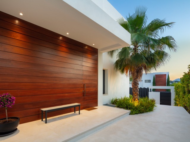 5 Schlafzimmer Villa in Nueva Andalucía