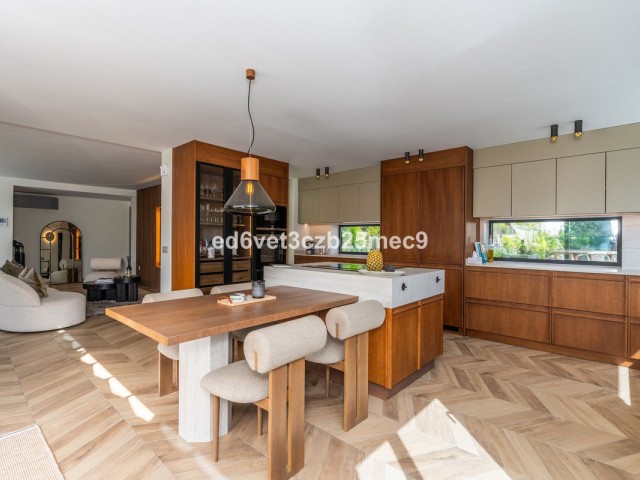 5 Soveroms Villa i Nueva Andalucía