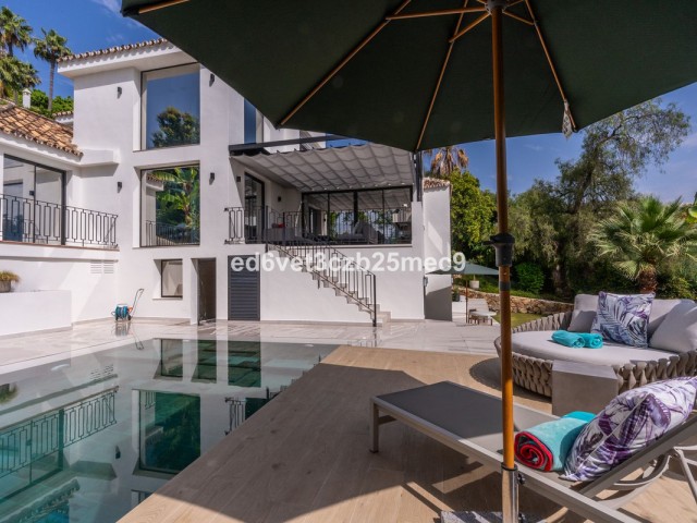 5 Soveroms Villa i Nueva Andalucía