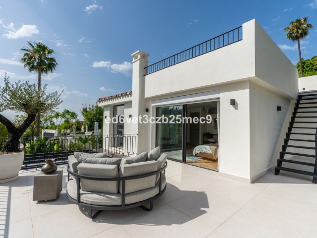 5 Soveroms Villa i Nueva Andalucía